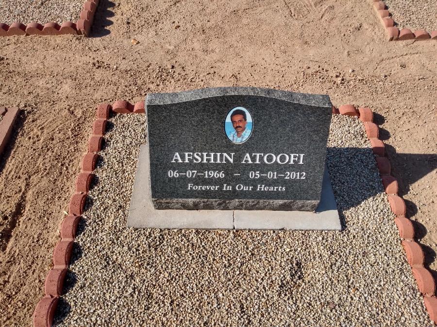 Atoofi, Afshin