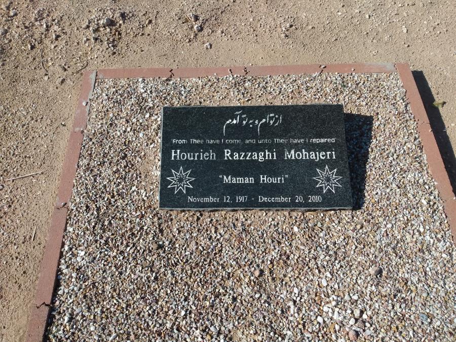 Mohajeri, Hourieh Razzaghi